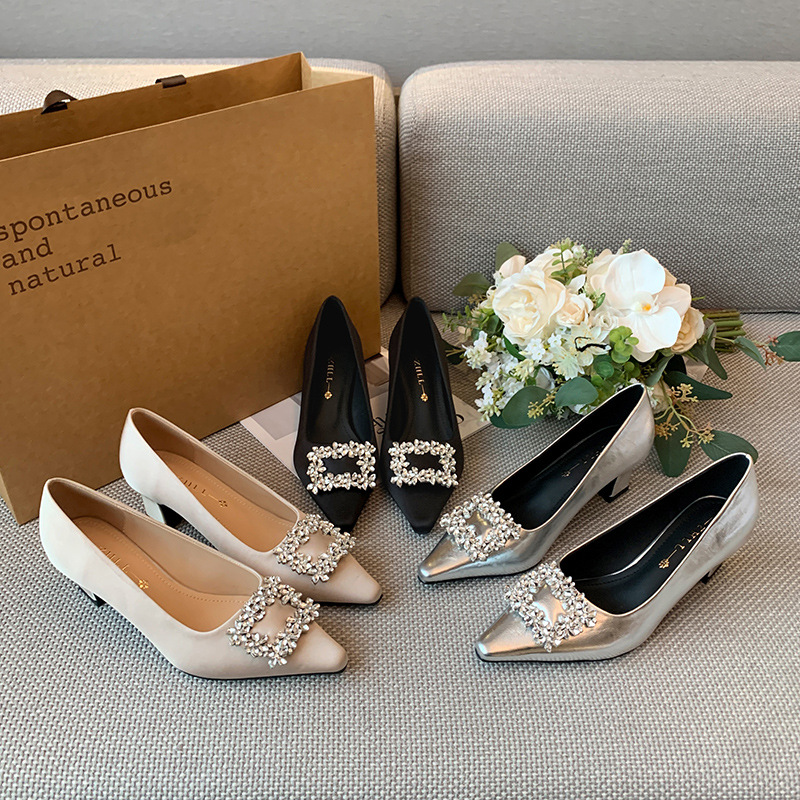 Zwarte satijnen pumps met spit - Women Formal Wear Heels recensie en prijs